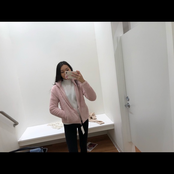 Meet your Posher, Claire - Picture 5 of 7